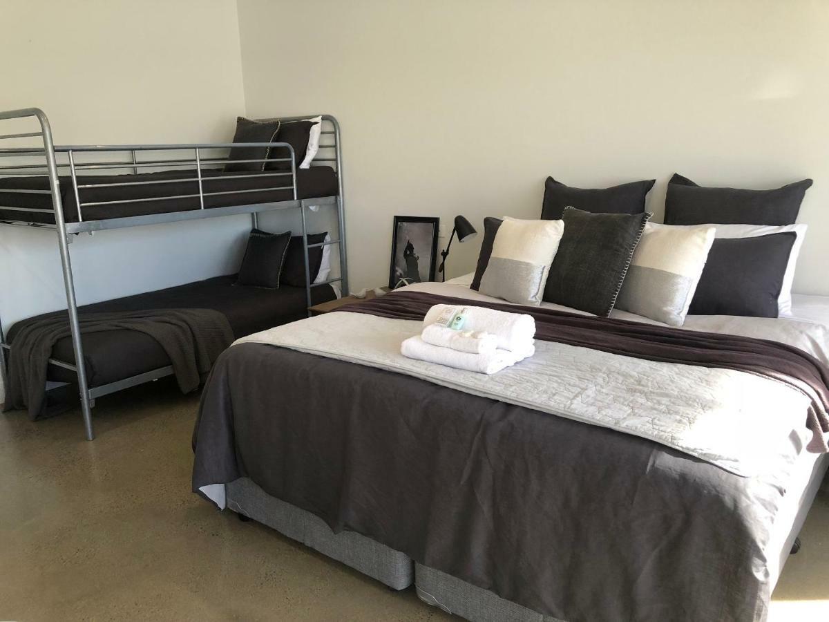 The Sinatra Holiday House - Couples Retreat Mulwala Exterior foto